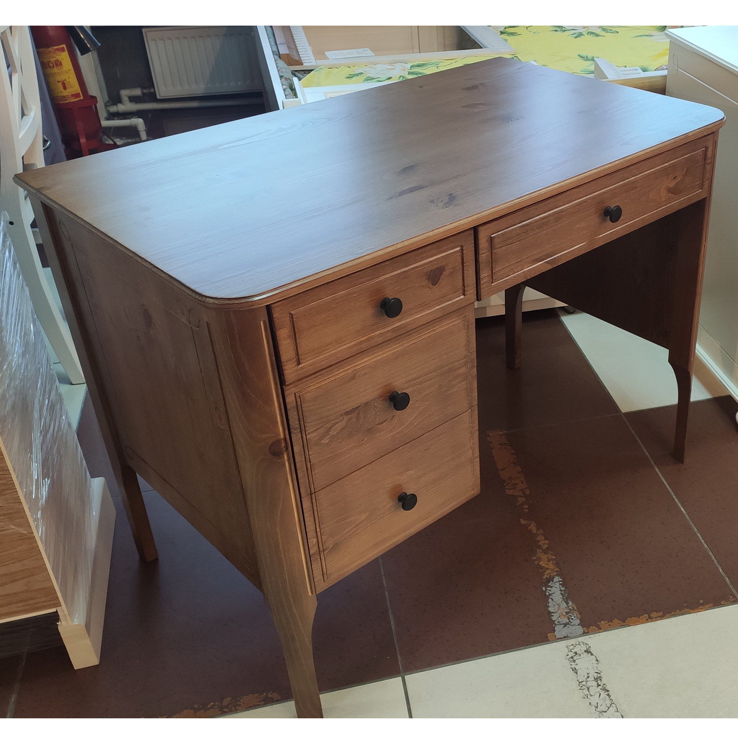 Стол письменный 4 ящика Бетти №1