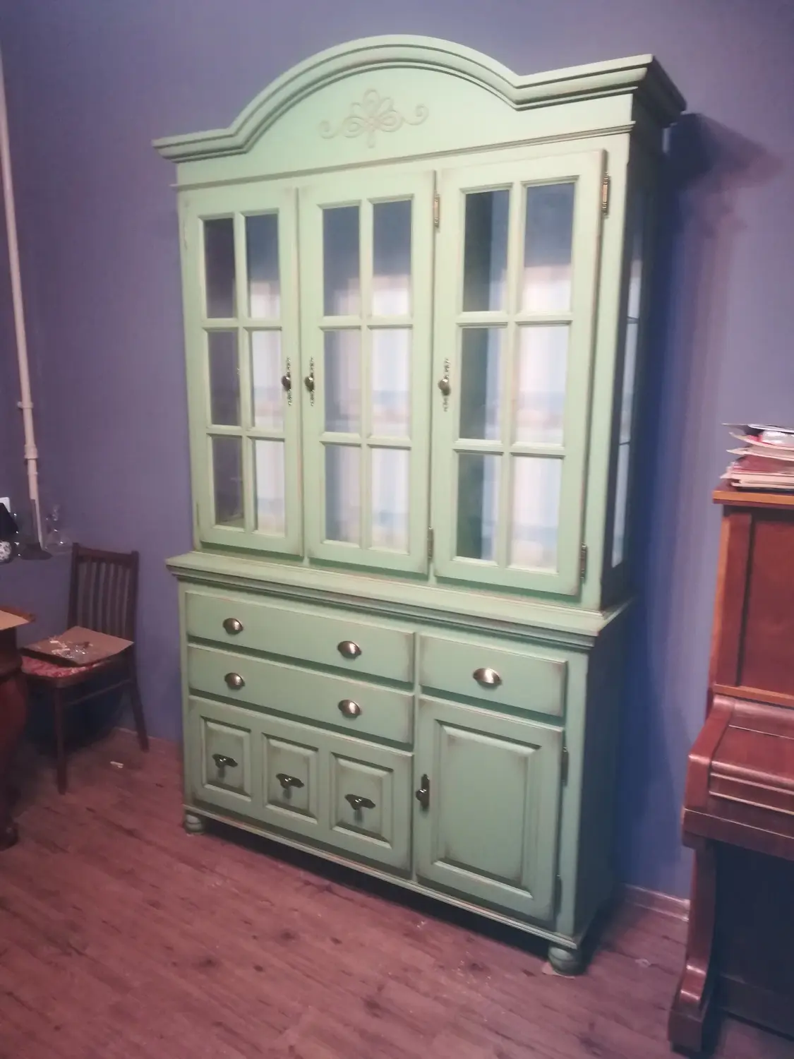 Сервант 3 створчатый Валенсия 2-33 сосна