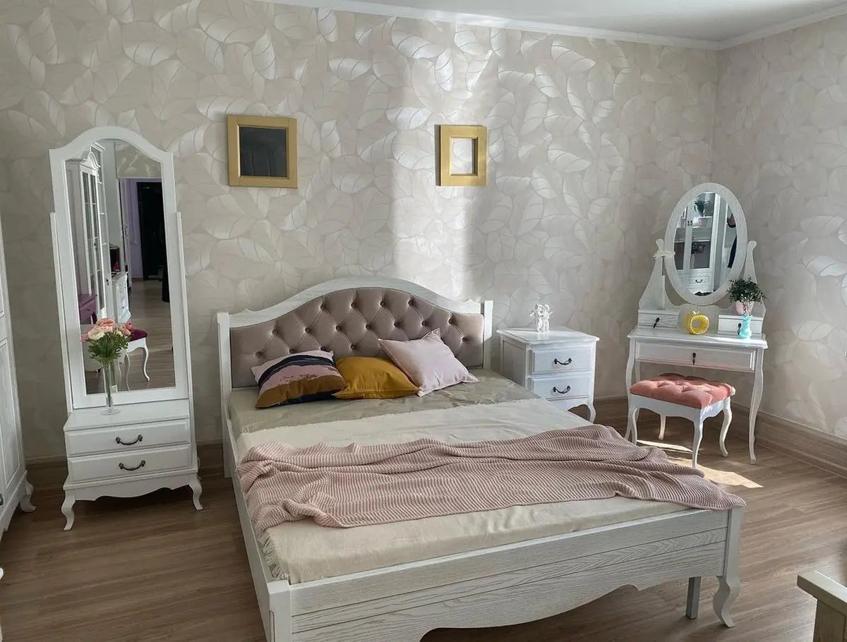 Кровать Авиньон 1400х2000 с каретной стяжкой