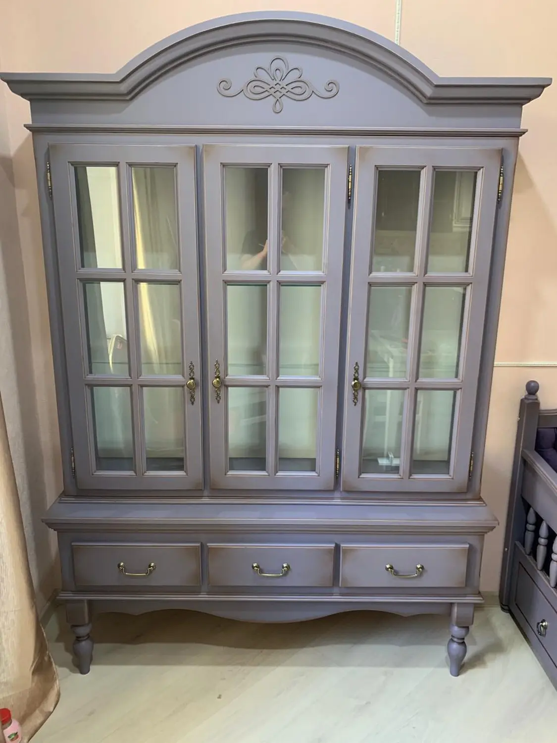 Сервант Валенсия 2-32  сосна