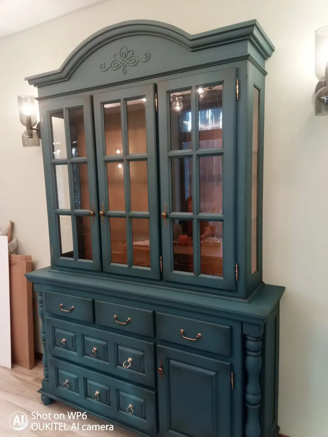 Сервант Валенсия 2-62  сосна