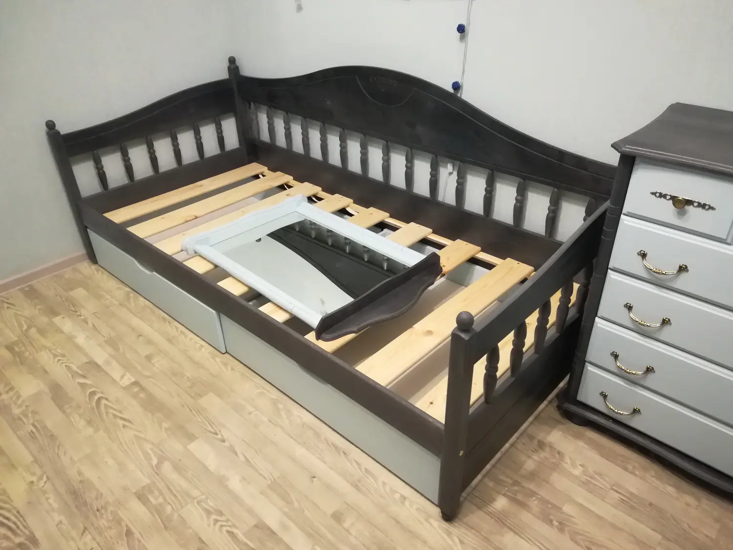 Тахта F3 900х2000