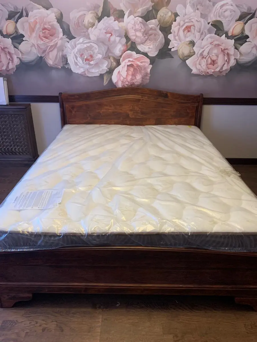 Кровать из дуба Луи Филипп ОВ 03 1800х2000