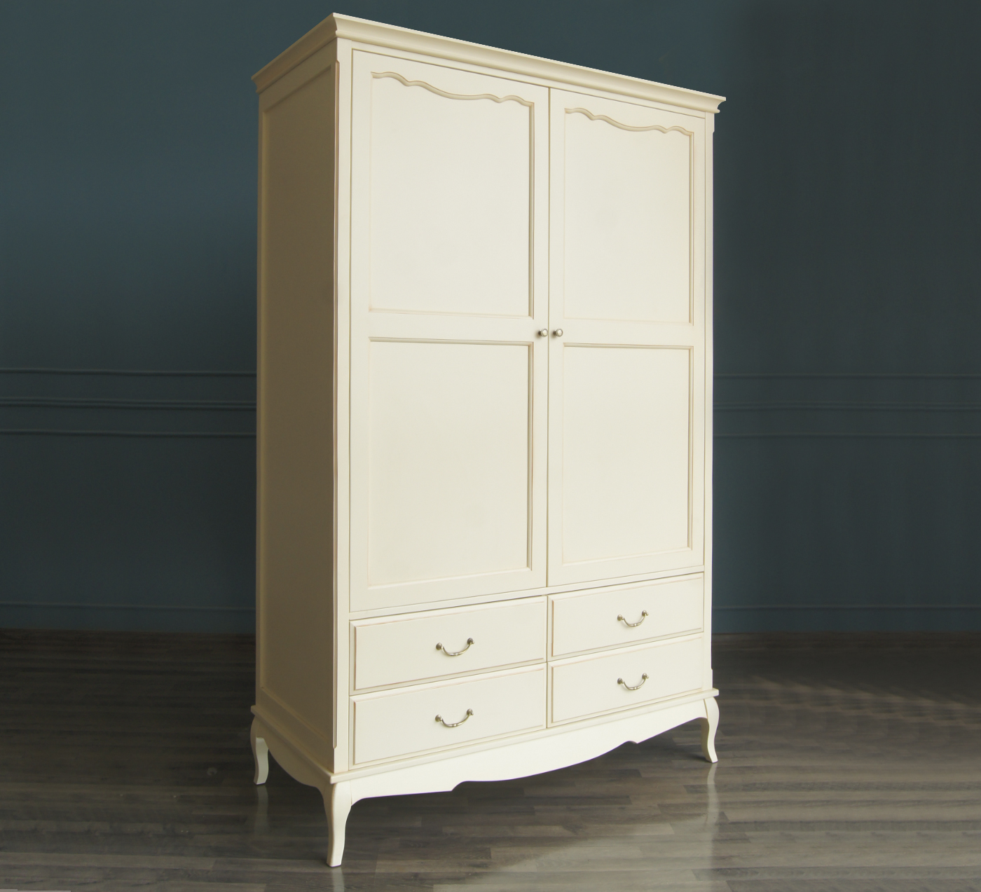 Шкаф "Leontina" двустворчатый с ящиками