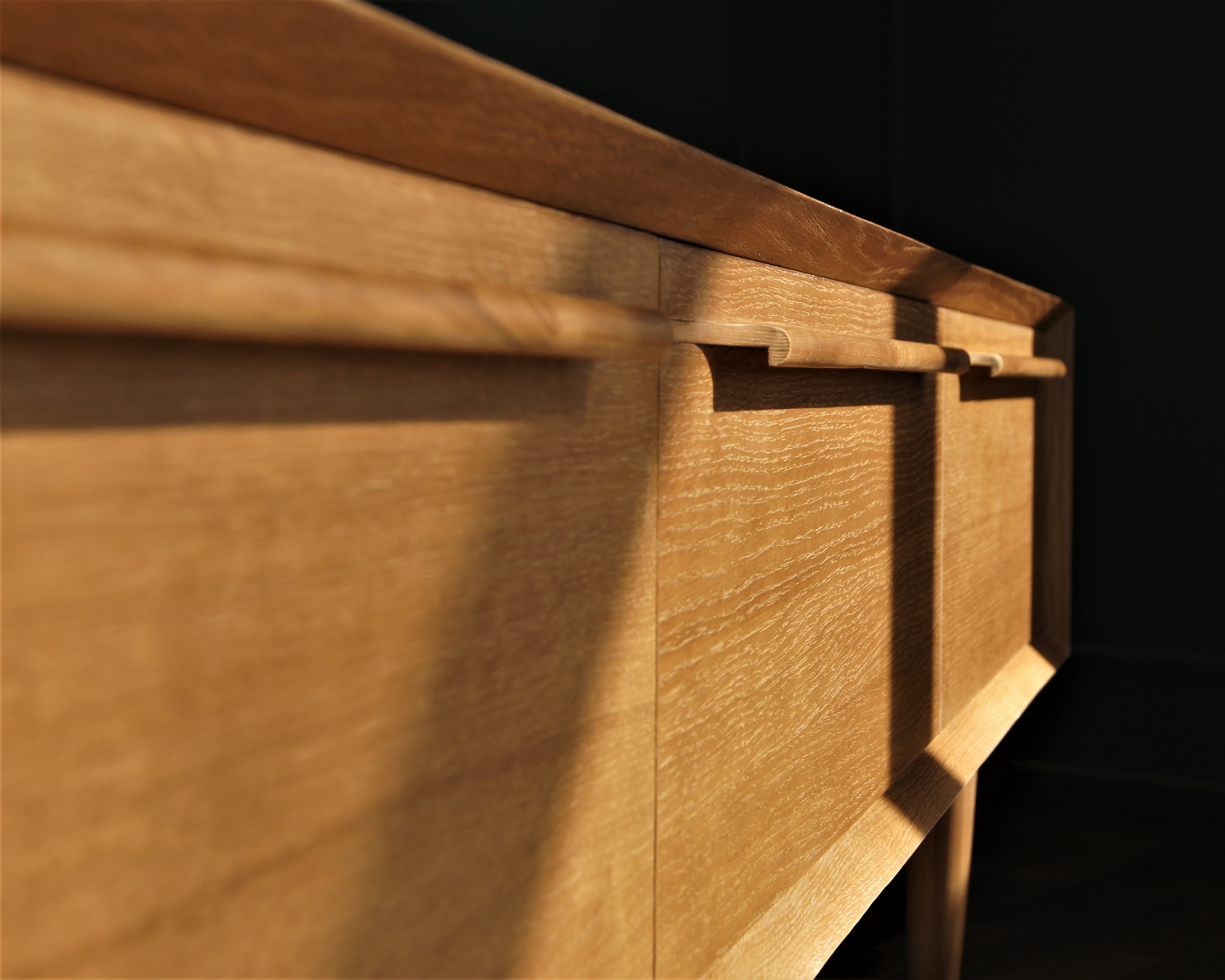 Консоль массив под TV "Bruni" с ящиками