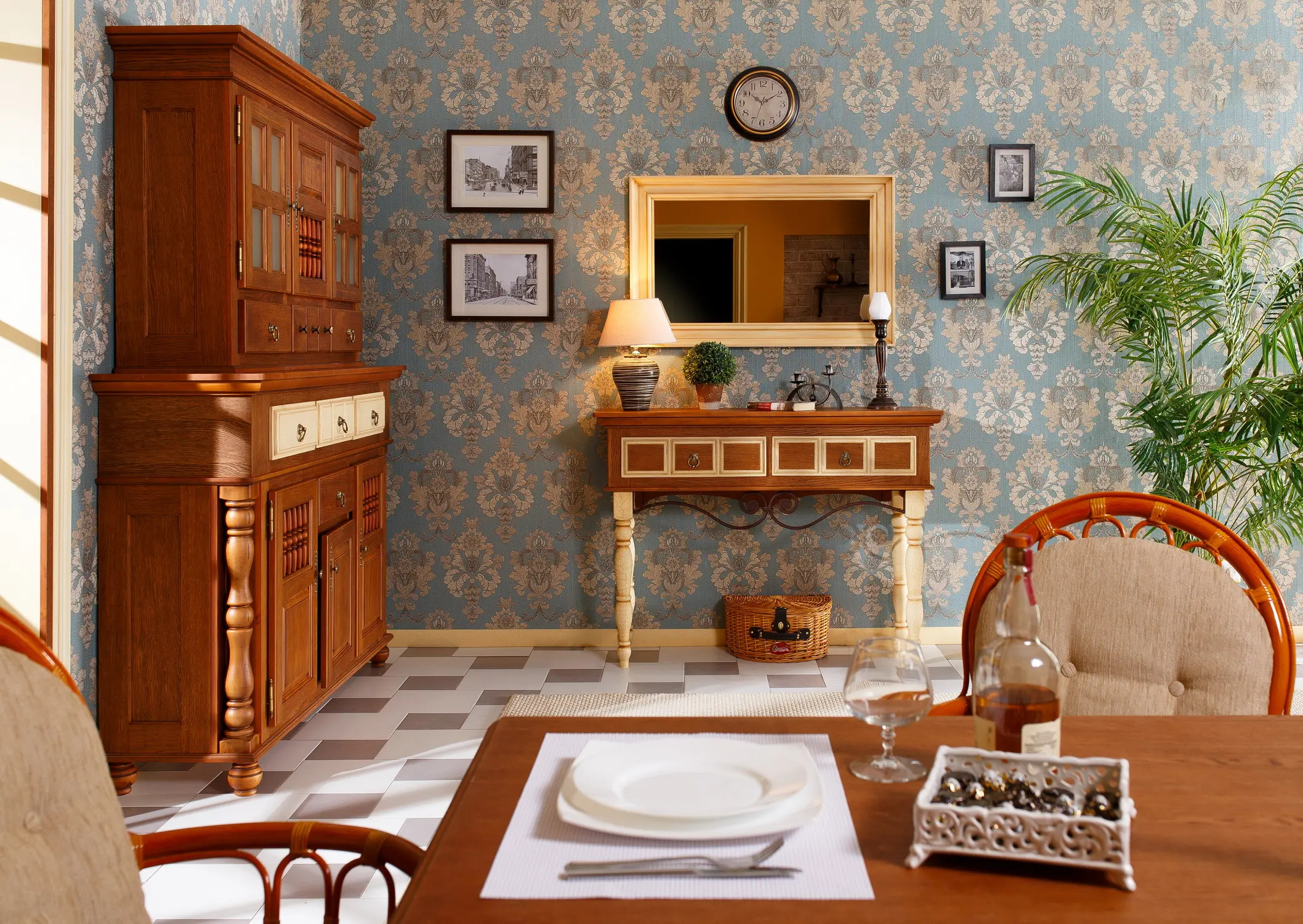 Бьерт и Валенсия