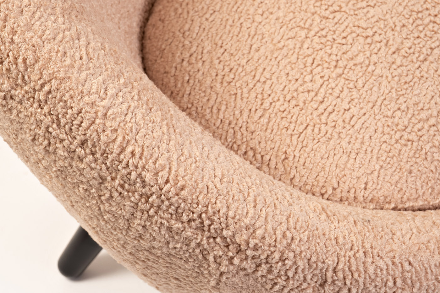 48MY-2746 LPI Кресло, иск. каракуль розовый