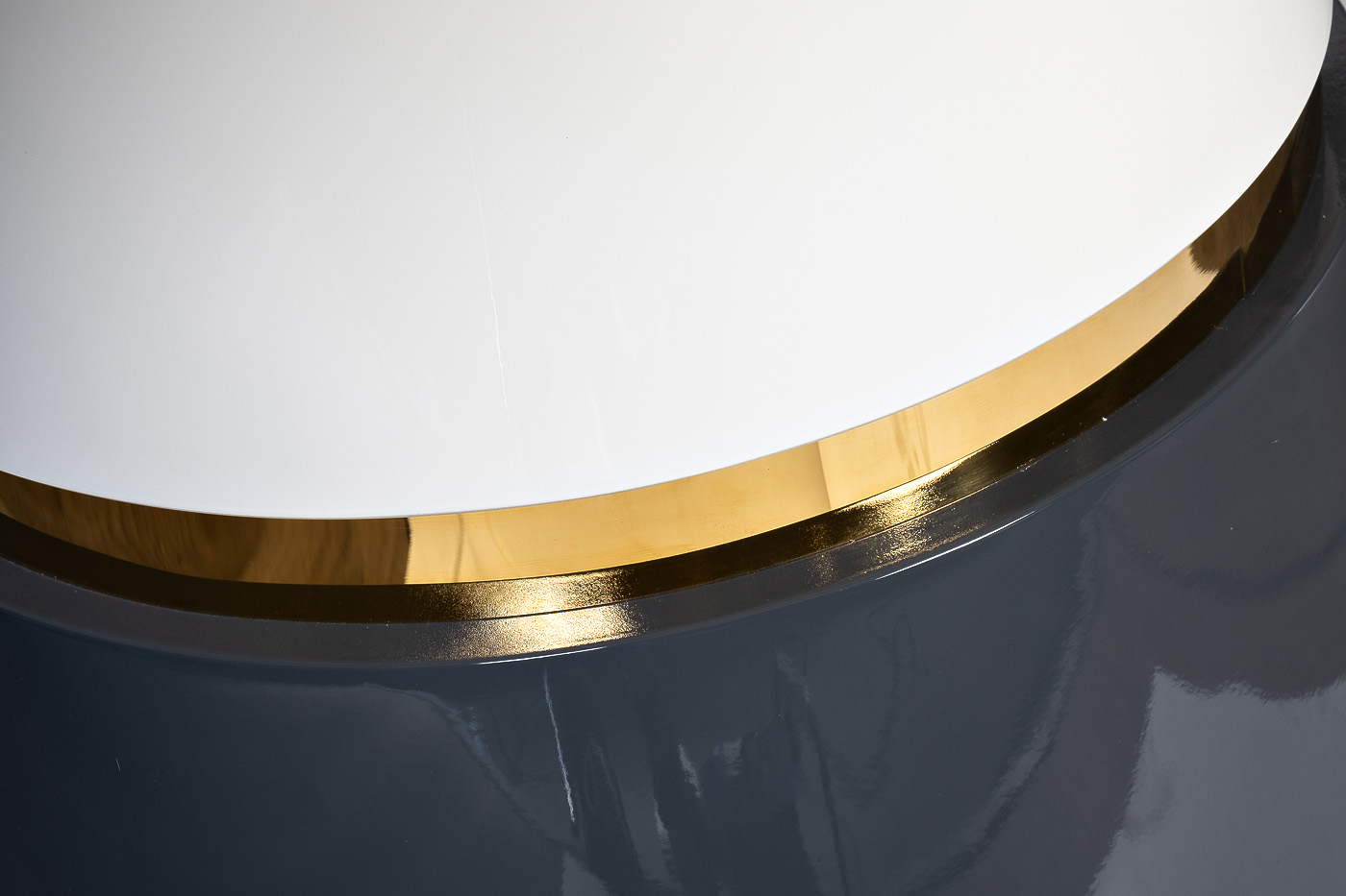 30F-1368-1 Стол обеденный круглый белый со стеклом 