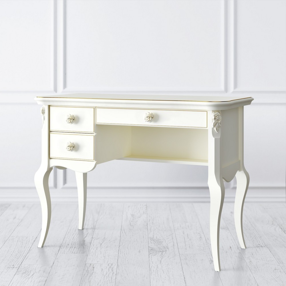 Туалетный столик 