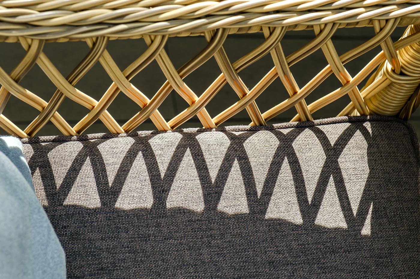 "Латтини" плетеное кресло из искусственного ротанга, цвет соломенный